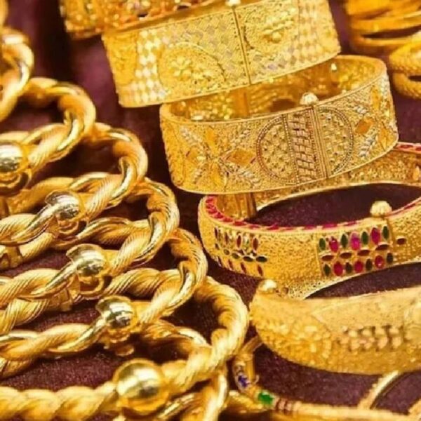 Know details about today's gold price.