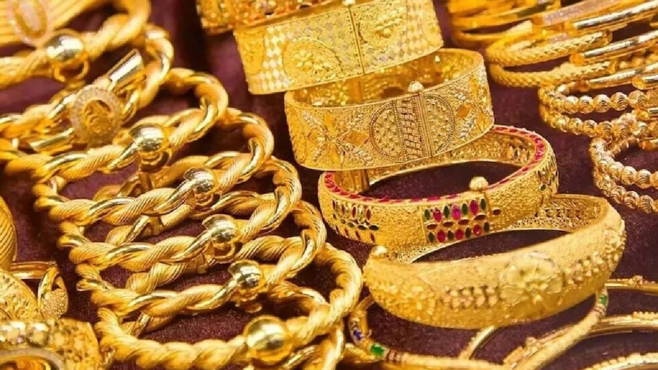 Know details about today's gold price.